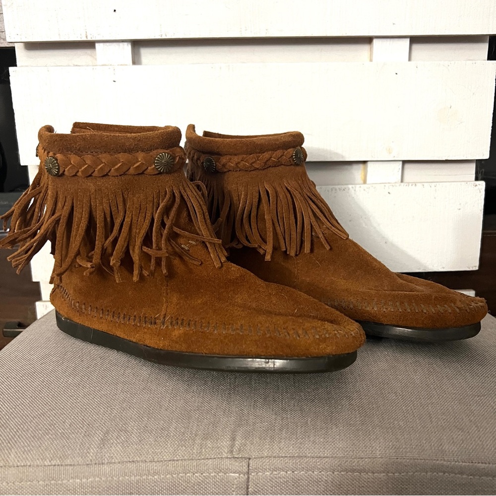 Minnetonka Brown High Top Back Zip Moccasin Ankle Boot